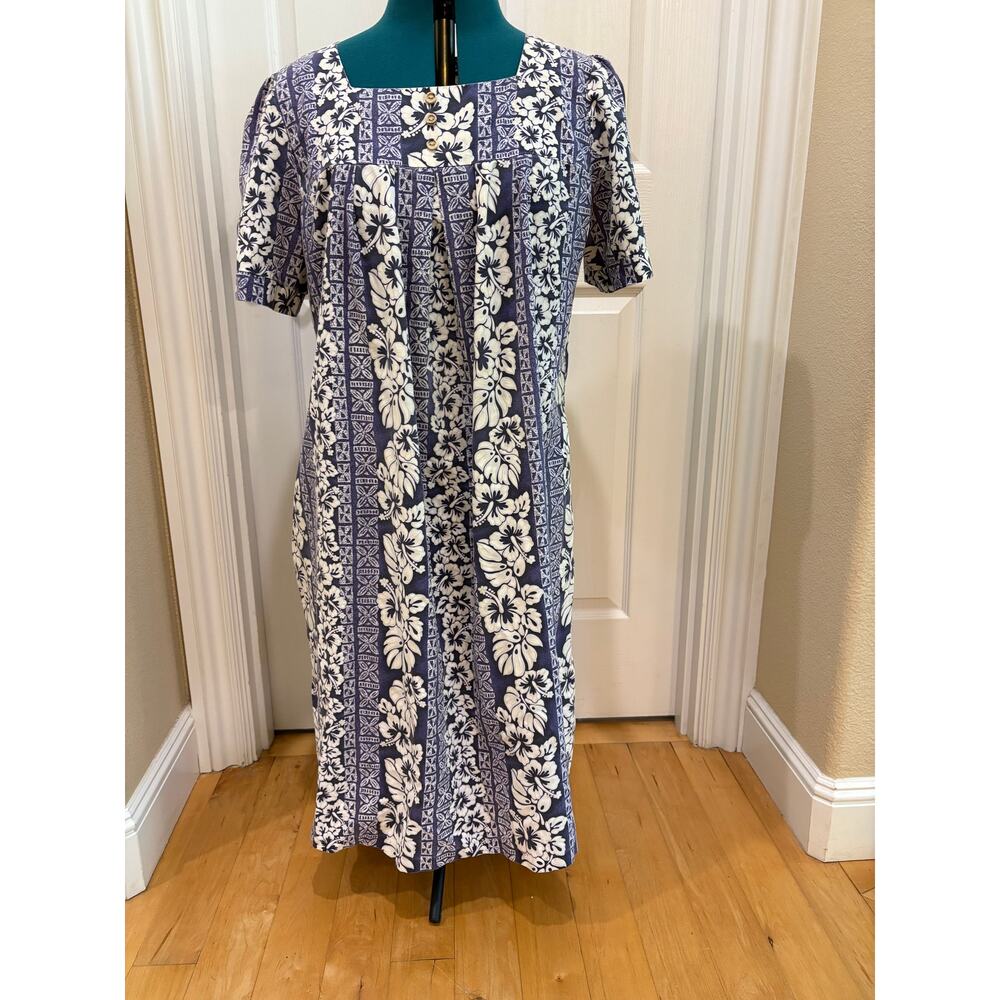 Vintage Women's Size XL Blue and White Muu Muu Dress